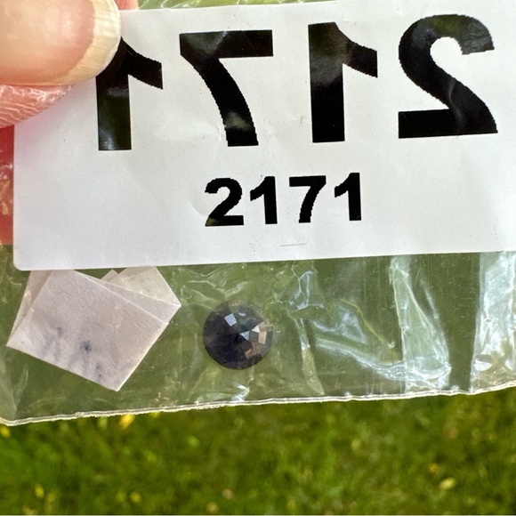 1.09ct Natural Ceylon Blue Sapphire Round Cut - Picture 12 of 17